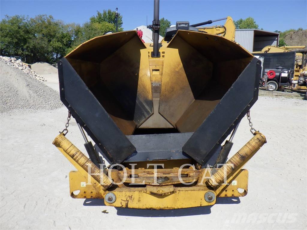 CAT AP355F Asfaltafwerkmachines