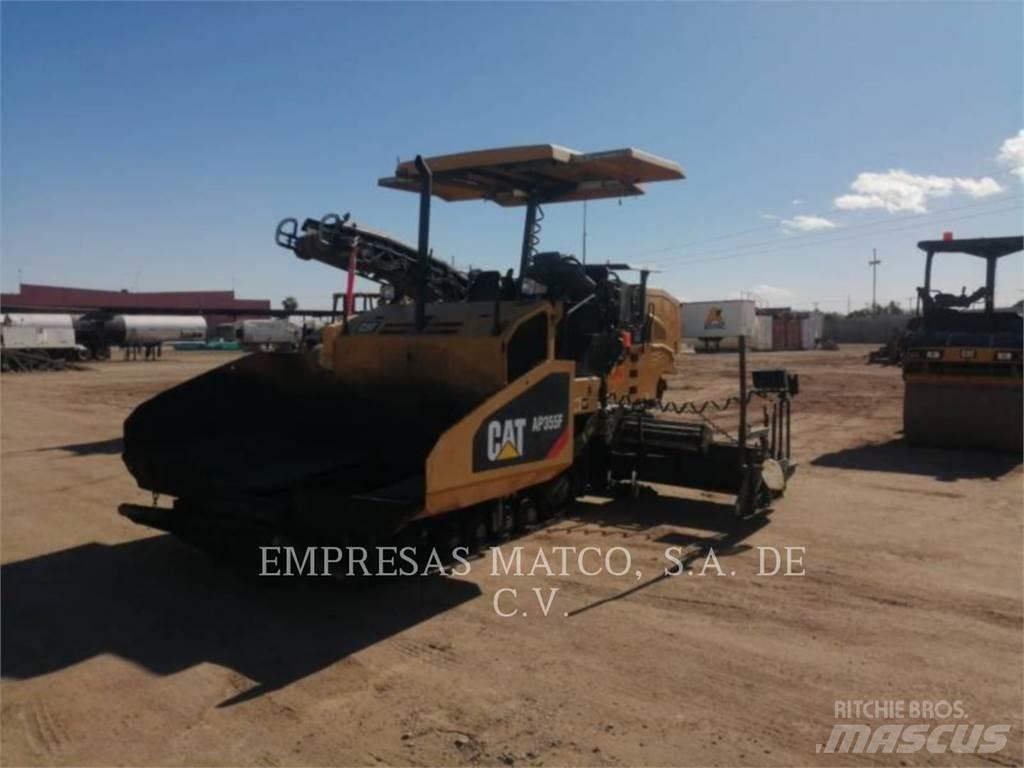 CAT AP355FLRC Asfaltafwerkmachines