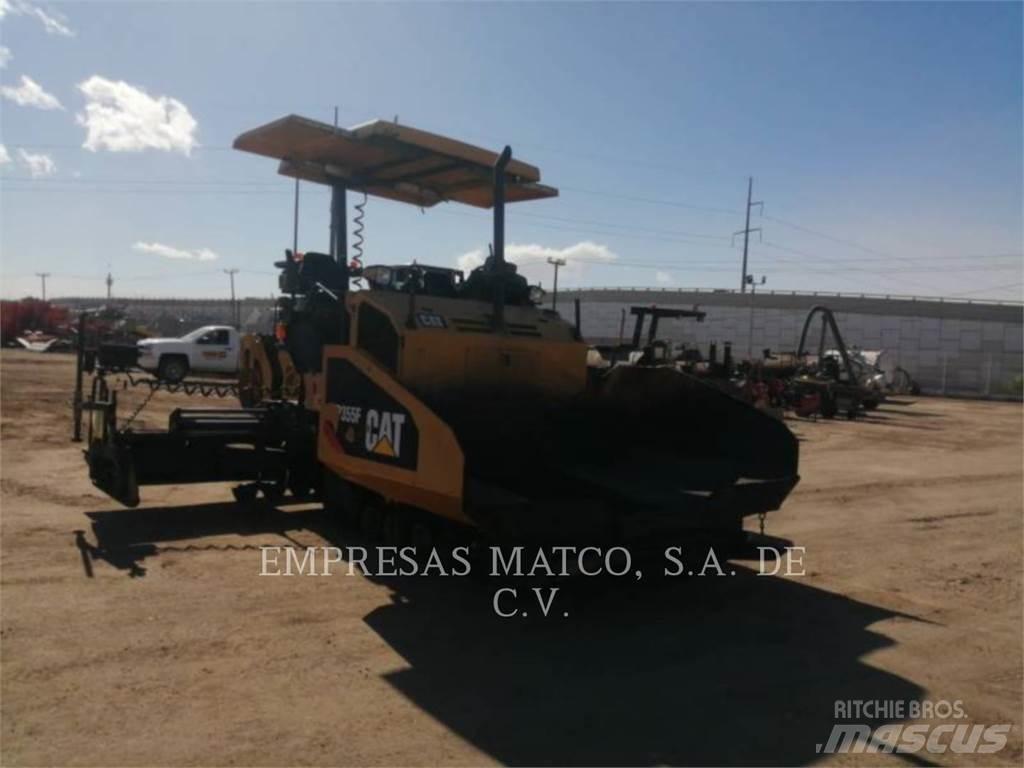 CAT AP355FLRC Asfaltafwerkmachines