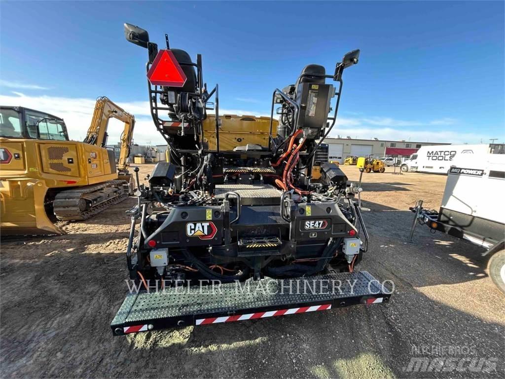 CAT AP555 Asfaltafwerkmachines