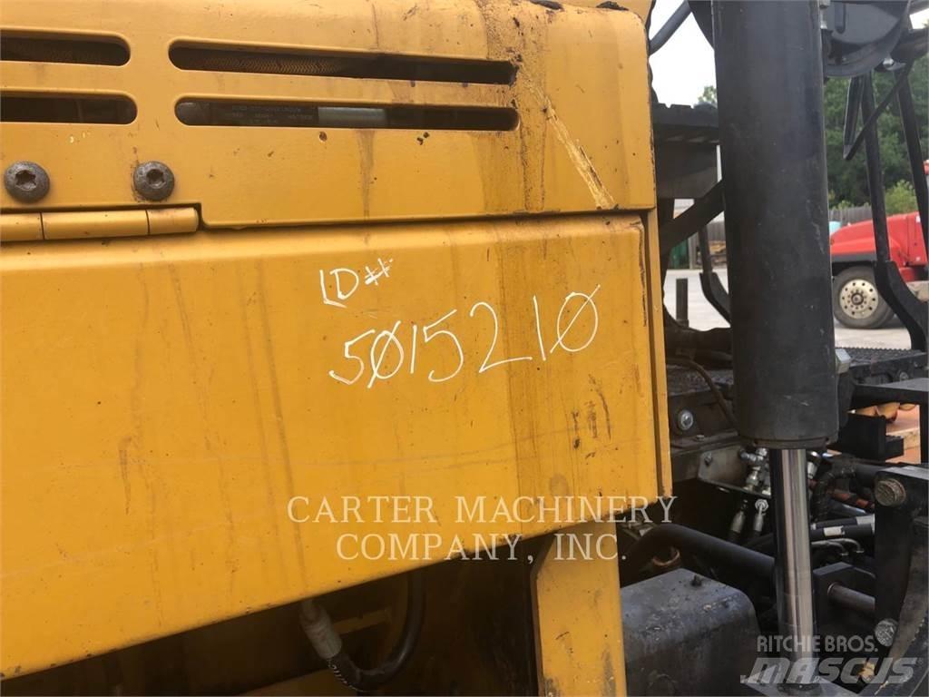 CAT AP655F Asfaltafwerkmachines