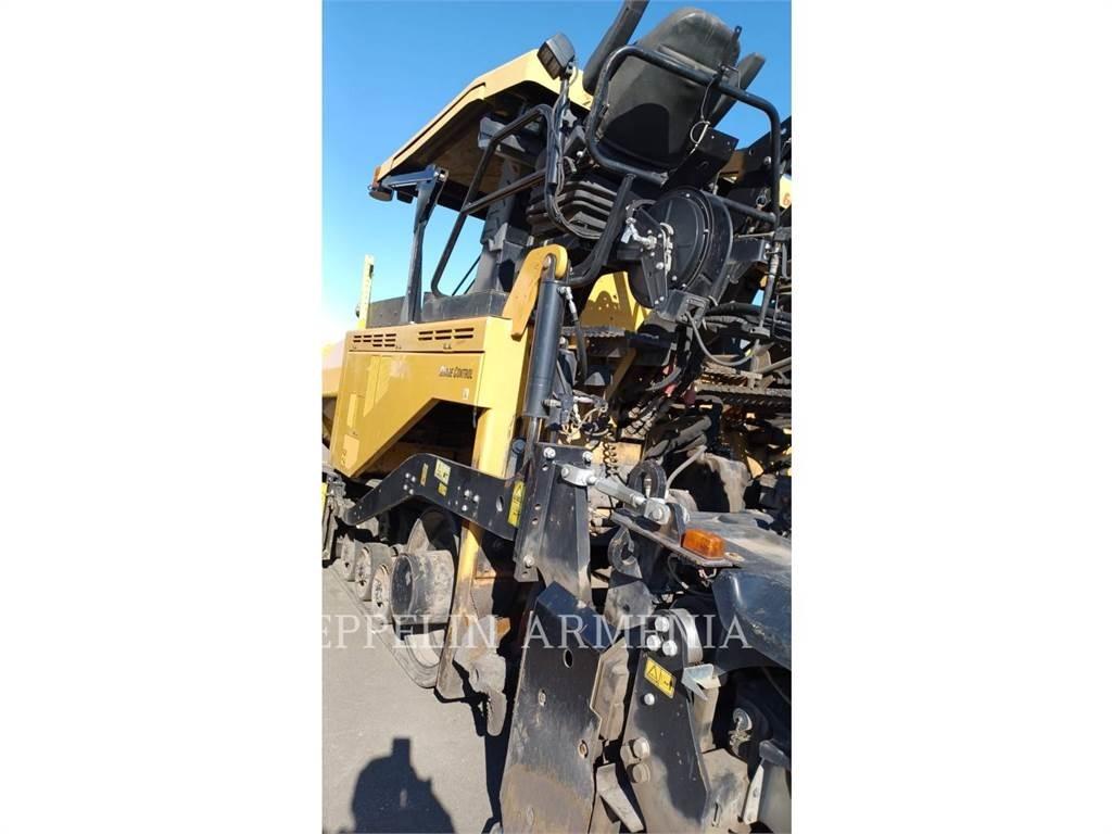 CAT AP655FLRC Asfaltafwerkmachines