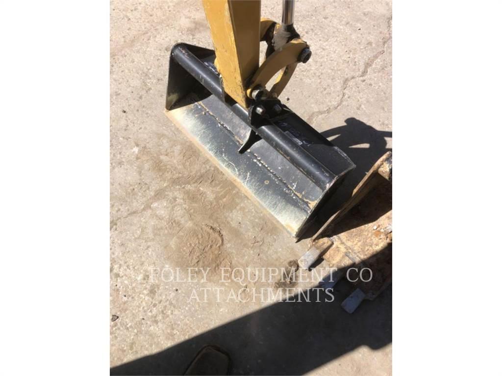CAT BK300P28 Rupsgraafmachines
