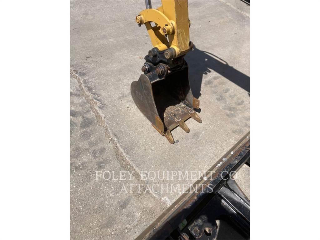 CAT BK302P18 Rupsgraafmachines