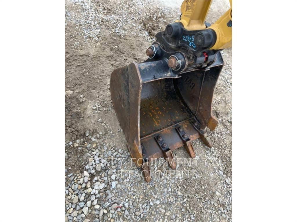 CAT BK302P24 Rupsgraafmachines