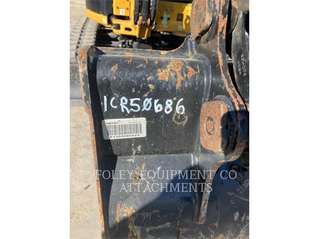 CAT BK302P24 Rupsgraafmachines