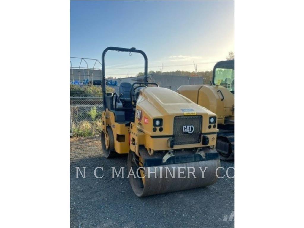 CAT CB4.0 Asfaltafwerkmachines