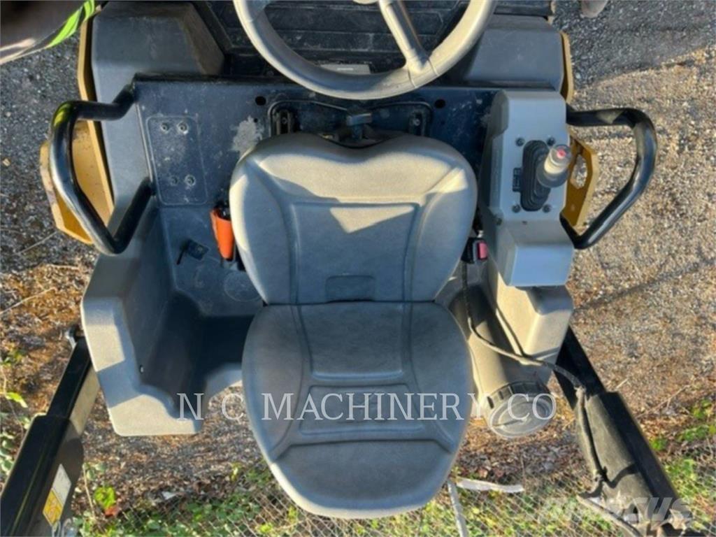 CAT CB4.0 Asfaltafwerkmachines