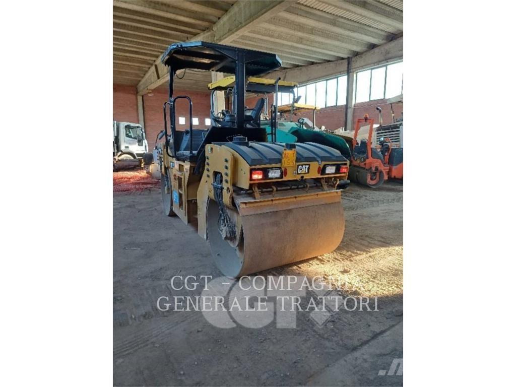 CAT CB7 Asfaltafwerkmachines