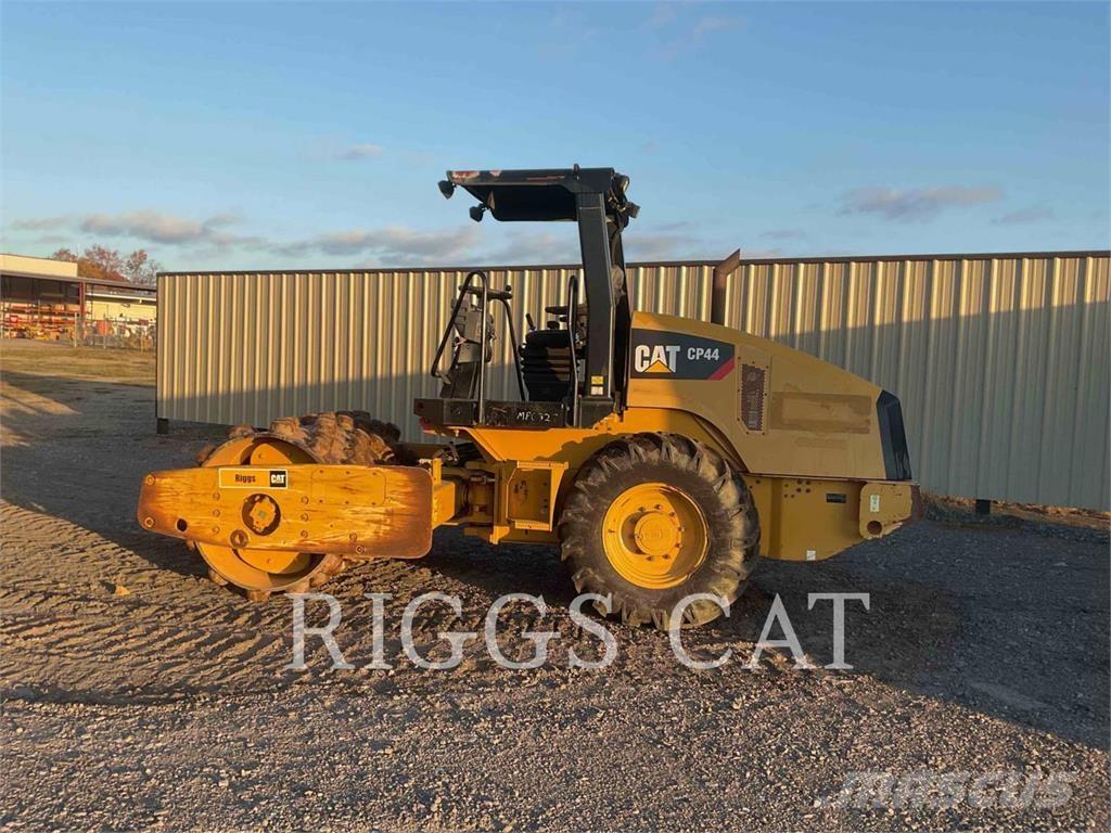 CAT CP44 Grondverdichtingsmachines