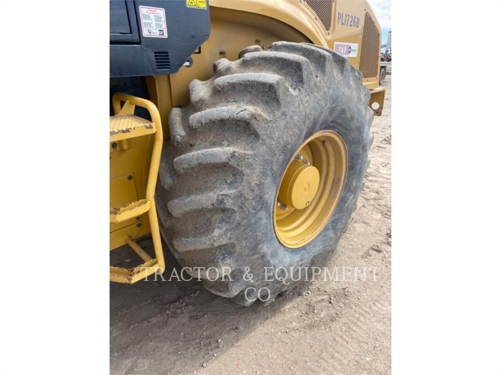 CAT CP56B Asfaltafwerkmachines