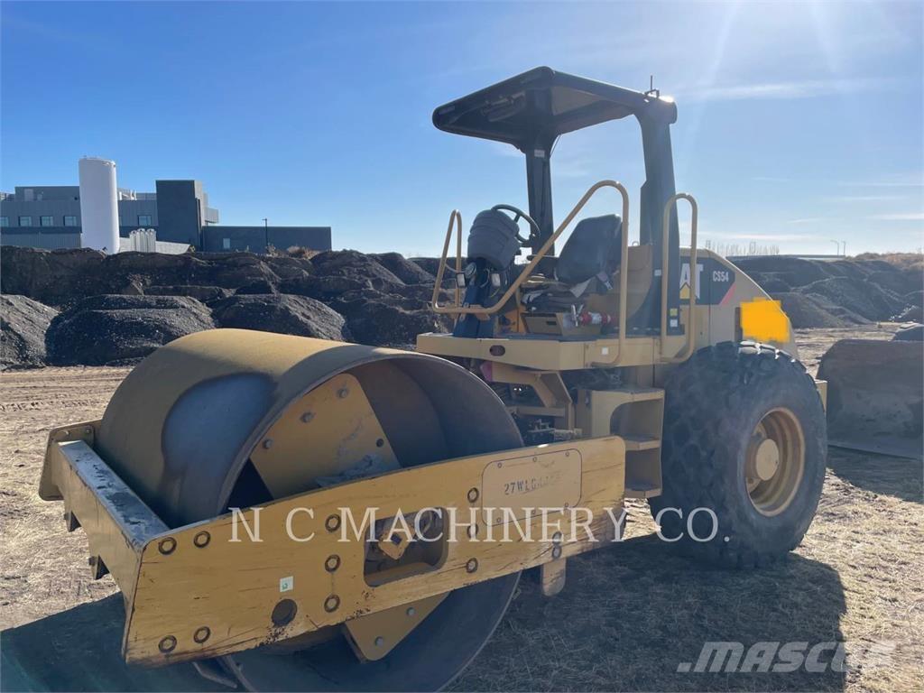 CAT CS54 Asfaltafwerkmachines