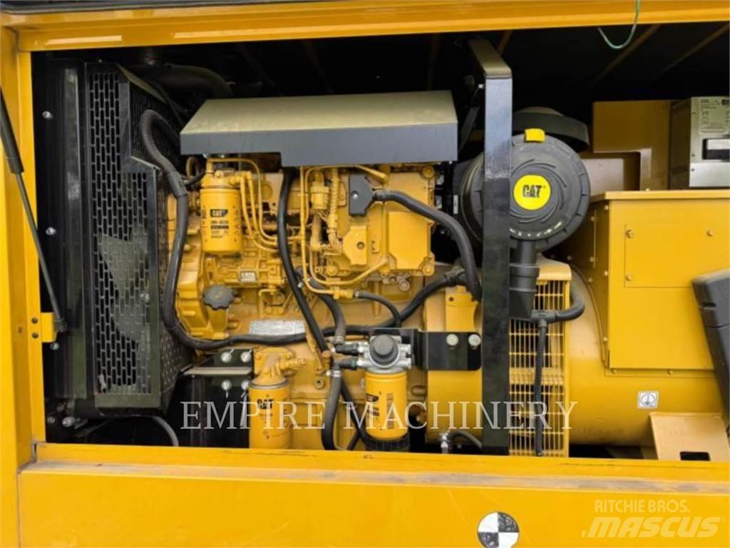 CAT D100 Diesel generatoren