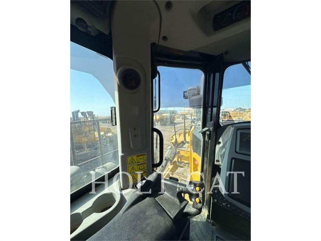 CAT D10T Rupsdozers