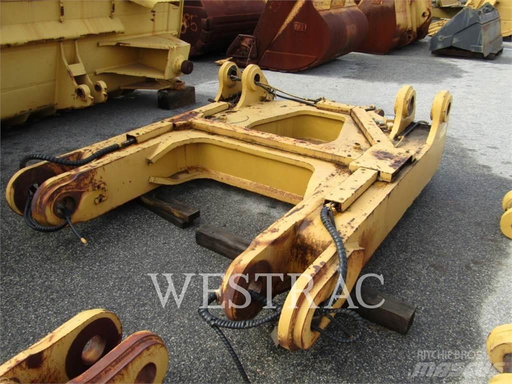 CAT D10T Wegopbrekers