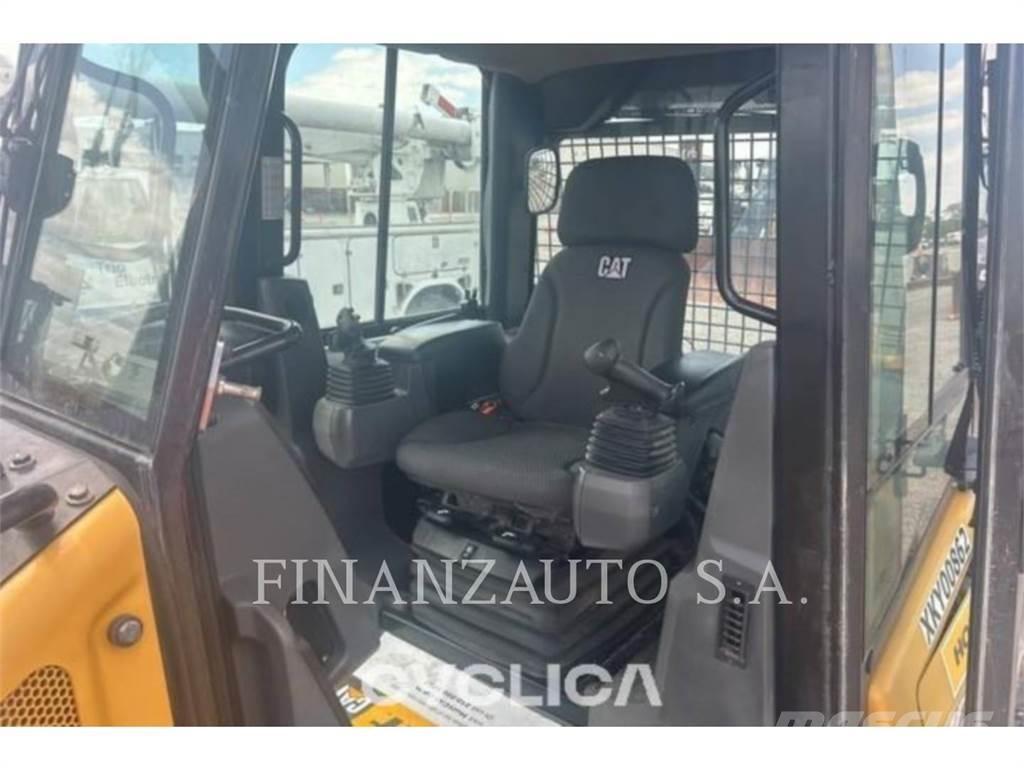 CAT D3 Rupsdozers