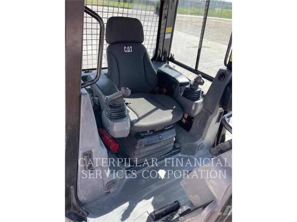 CAT D3-12 Rupsdozers