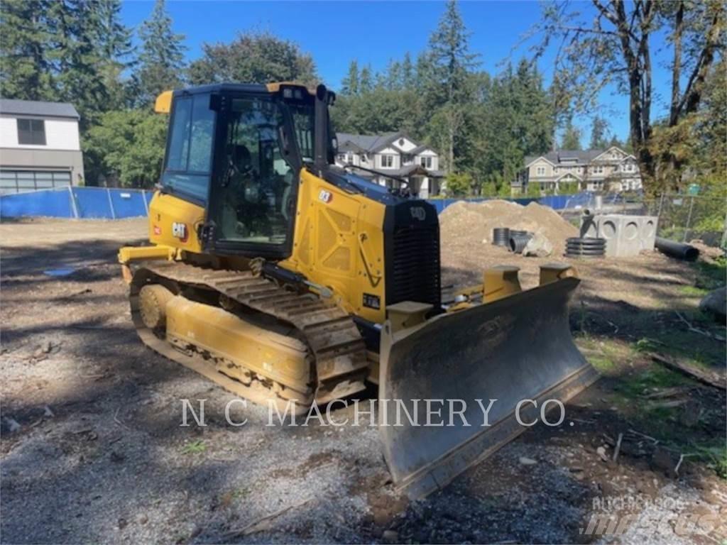 CAT D3 CB Rupsdozers