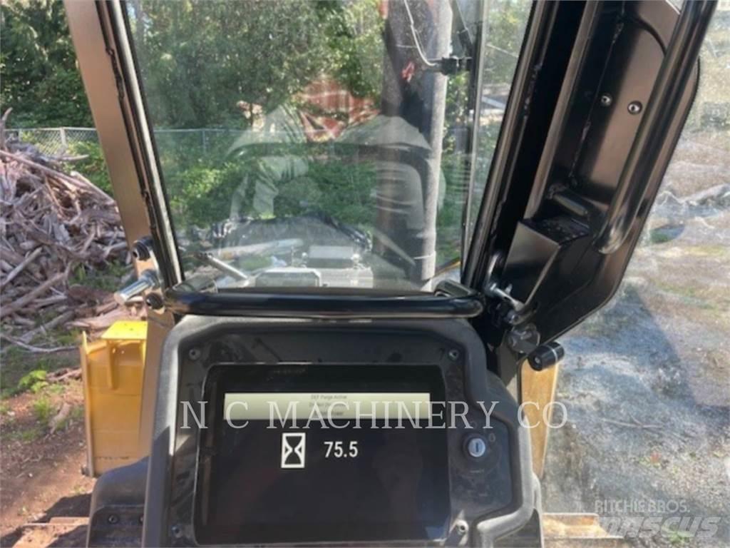 CAT D3 CB Rupsdozers