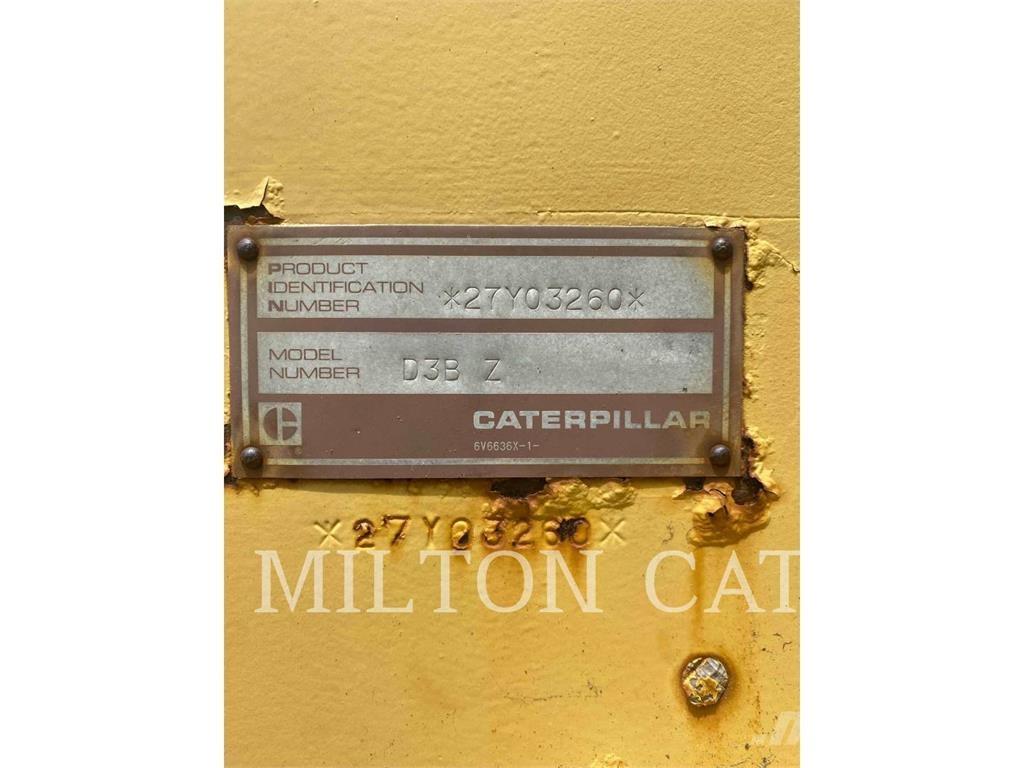 CAT D3B Rupsdozers