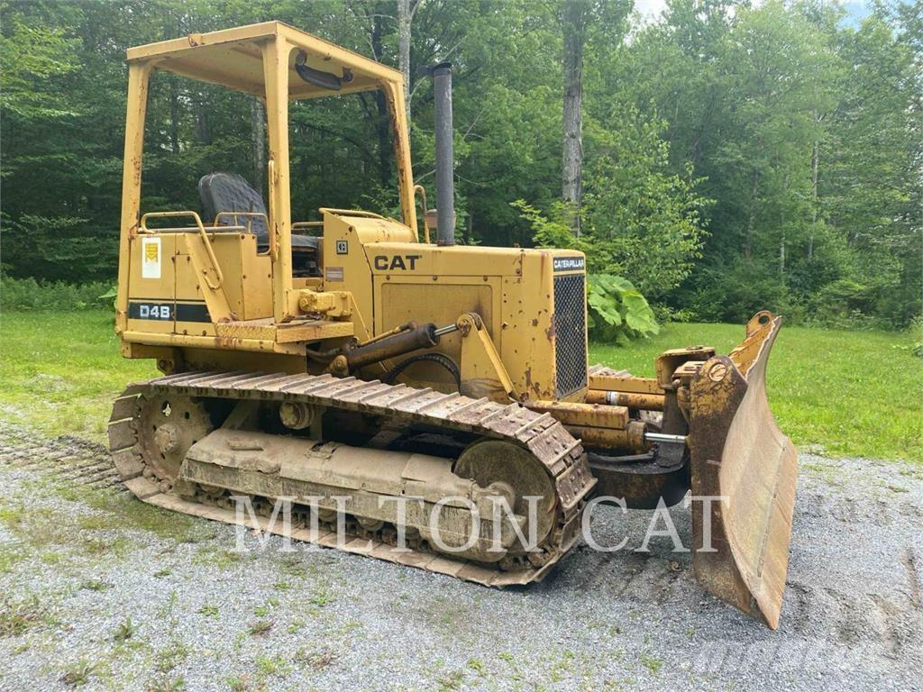 CAT D3B Rupsdozers