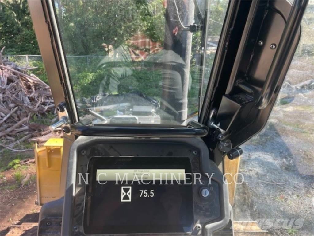 CAT D3XLCB Rupsdozers