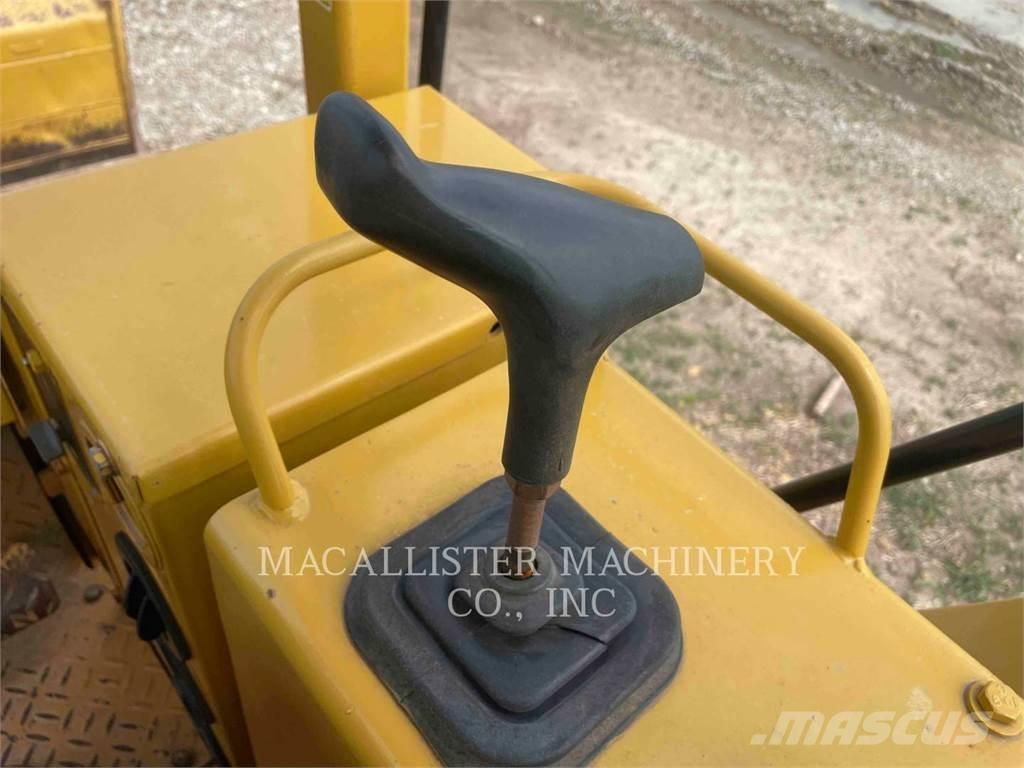 CAT D4C Rupsdozers