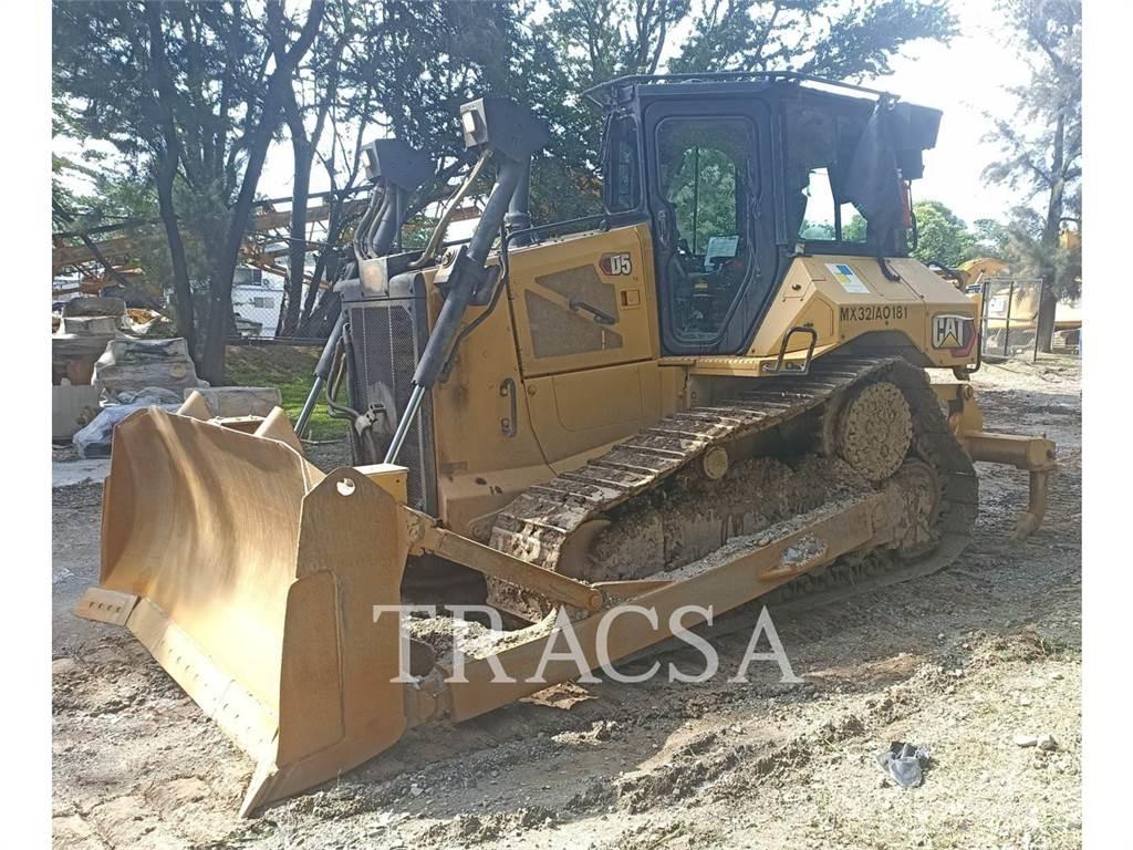 CAT D5 Tractoren