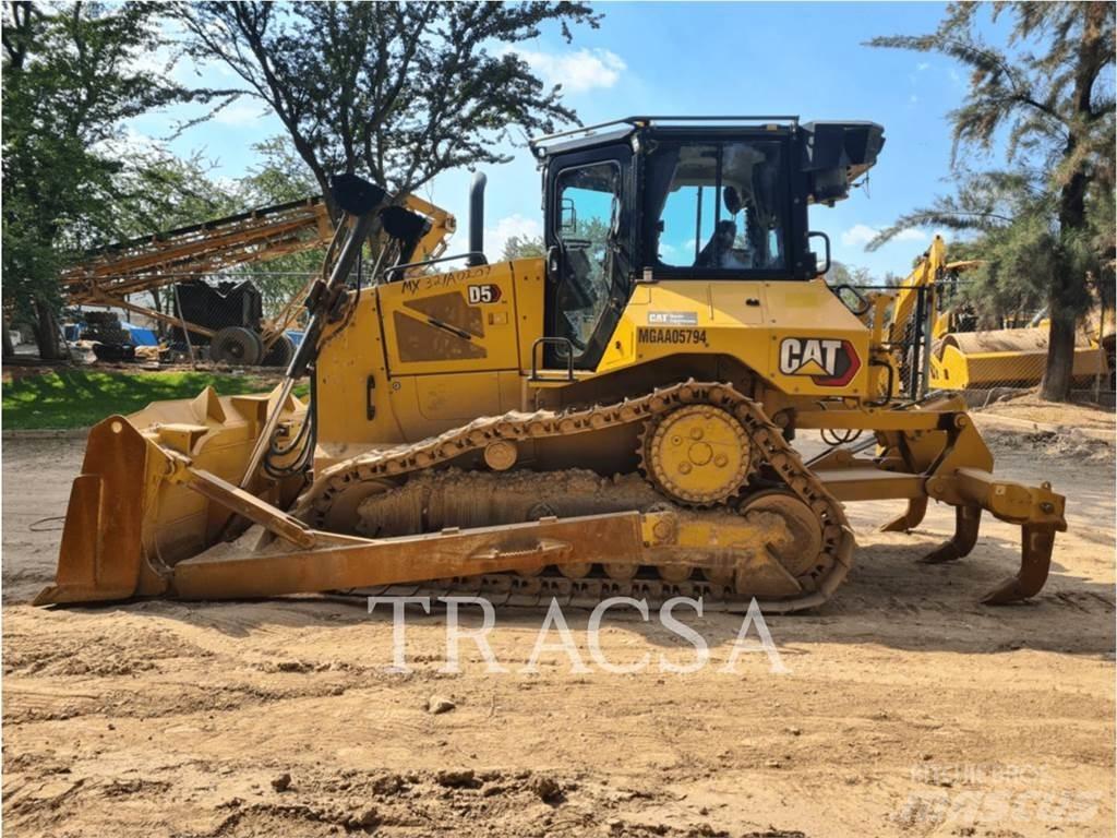 CAT D5 Rupsdozers