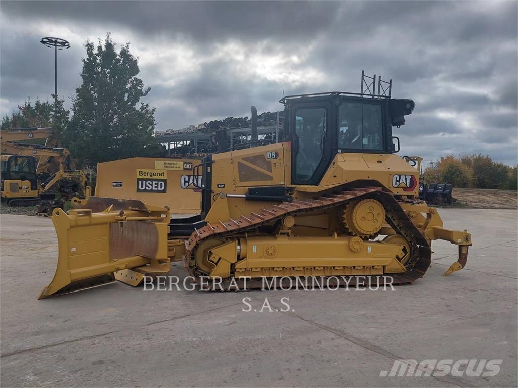 CAT D5 Rupsdozers