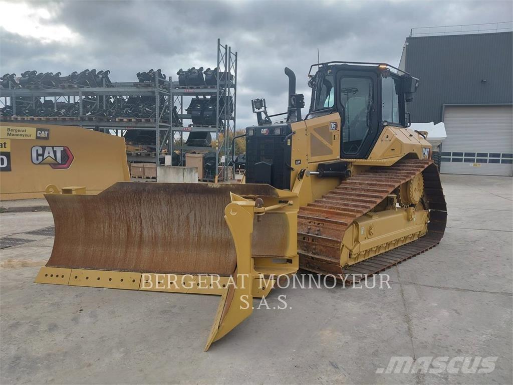 CAT D5 Rupsdozers