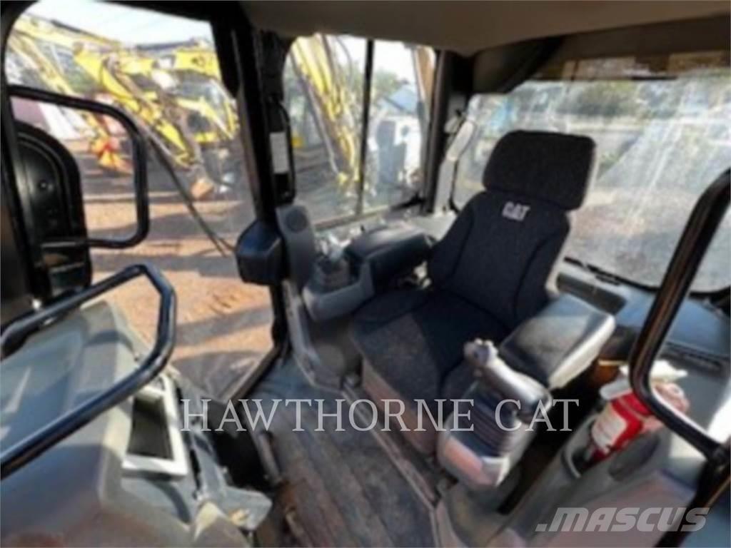 CAT D5K2 XL Rupsdozers