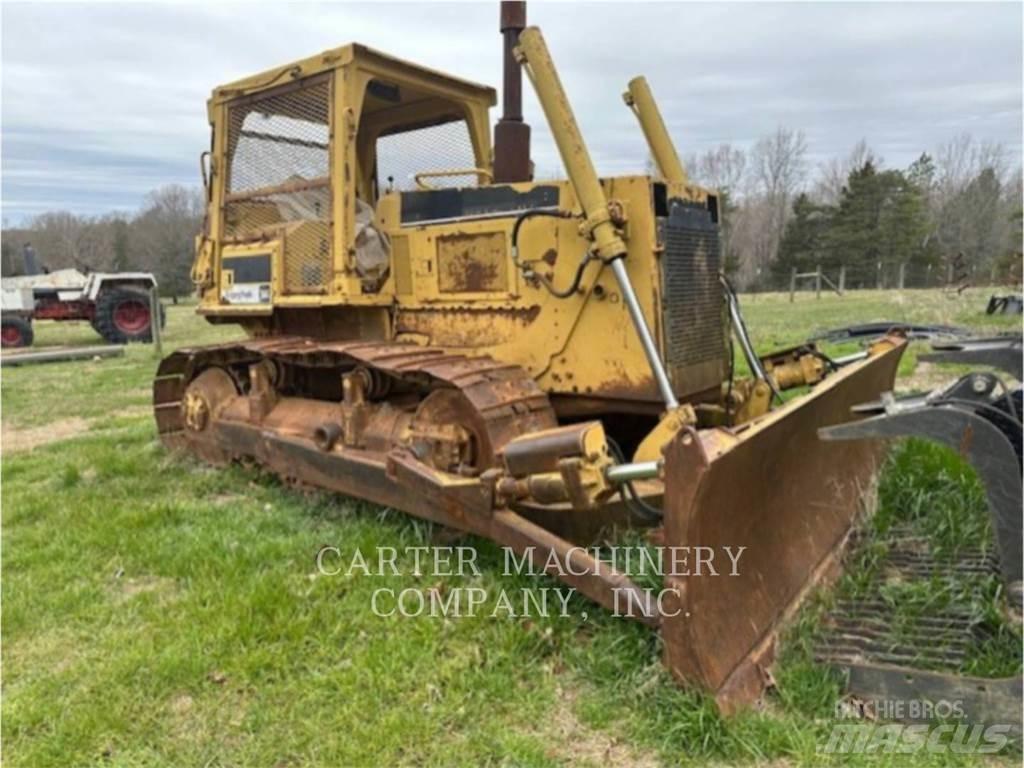CAT D6D Rupsdozers
