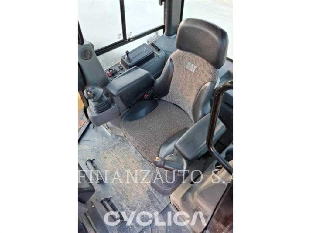 CAT D6K Rupsdozers