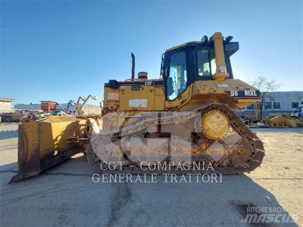 CAT D6M Rupsdozers