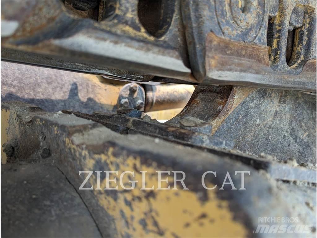 CAT D6N Rupsdozers