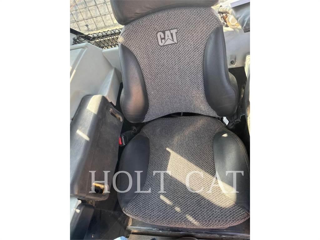 CAT D6N Rupsdozers