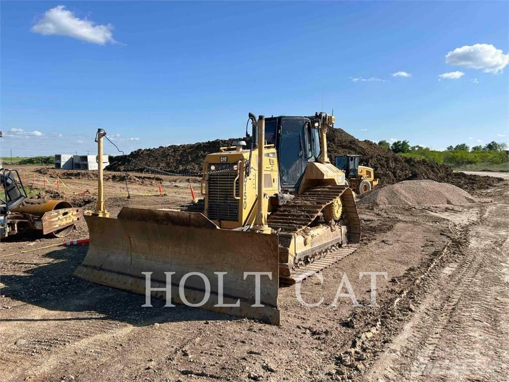 CAT D6N Rupsdozers