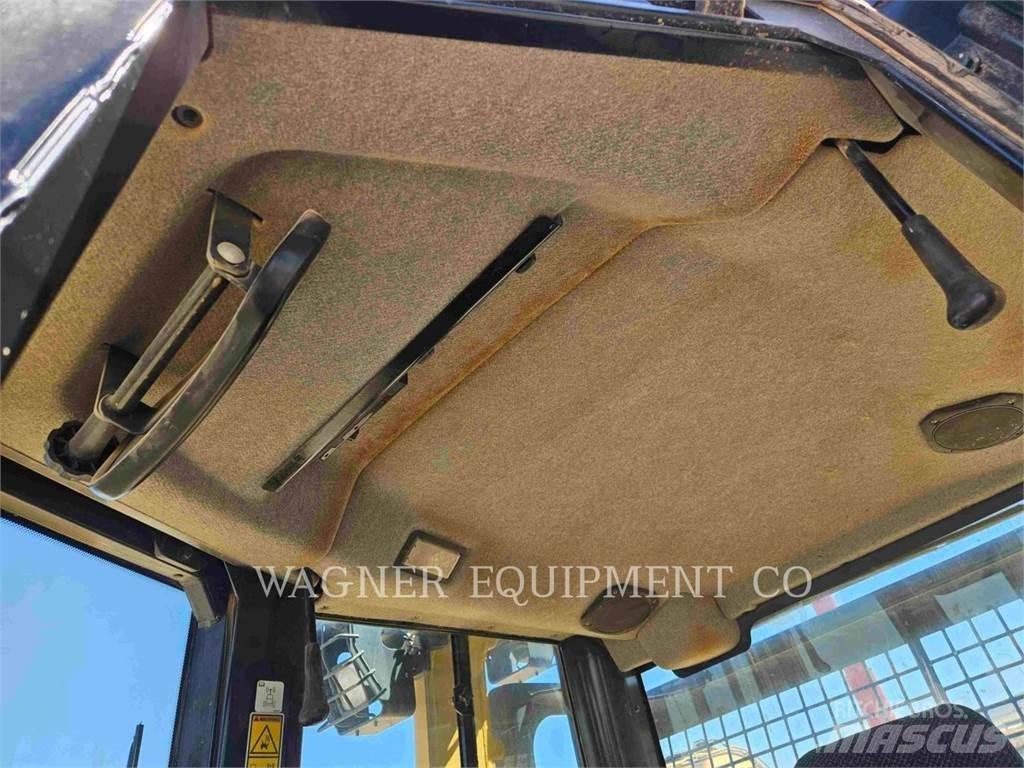 CAT D6N XL Rupsdozers