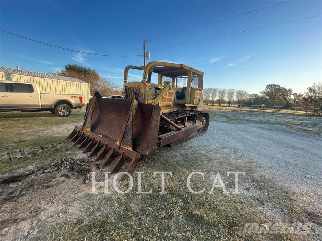 CAT D7 Rupsdozers