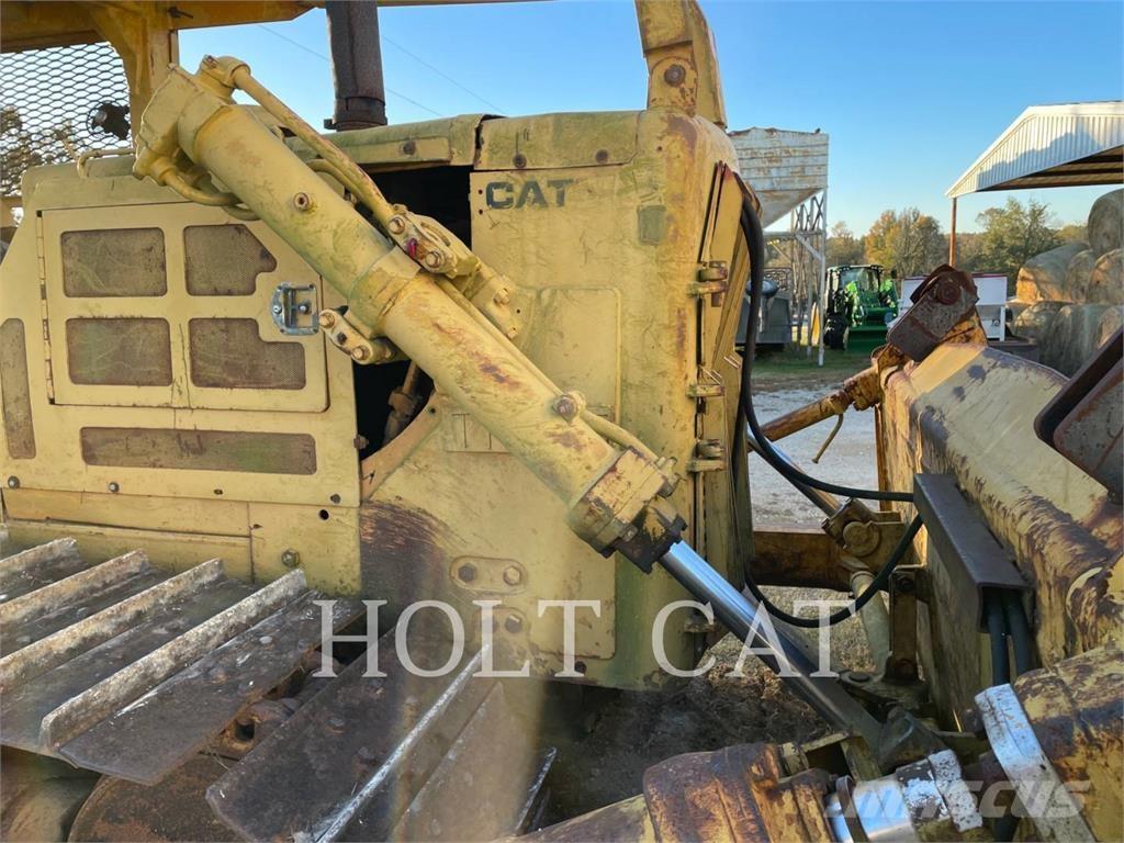 CAT D7 Rupsdozers