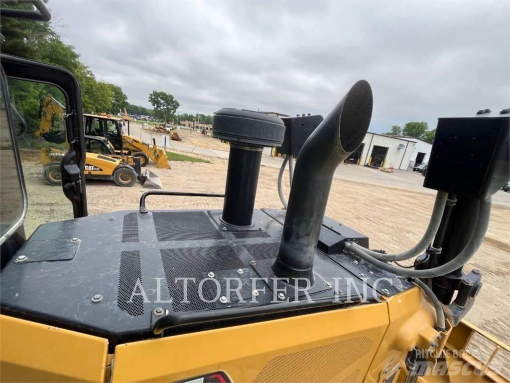 CAT D7-17 Rupsdozers