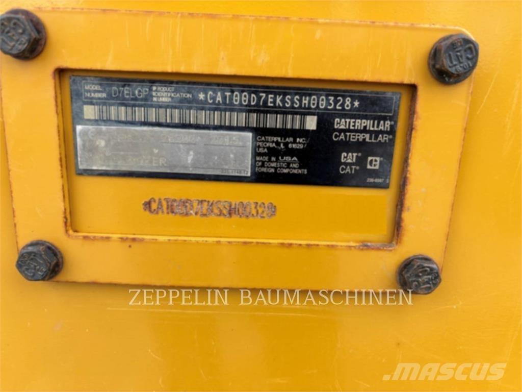 CAT D7E Rupsdozers