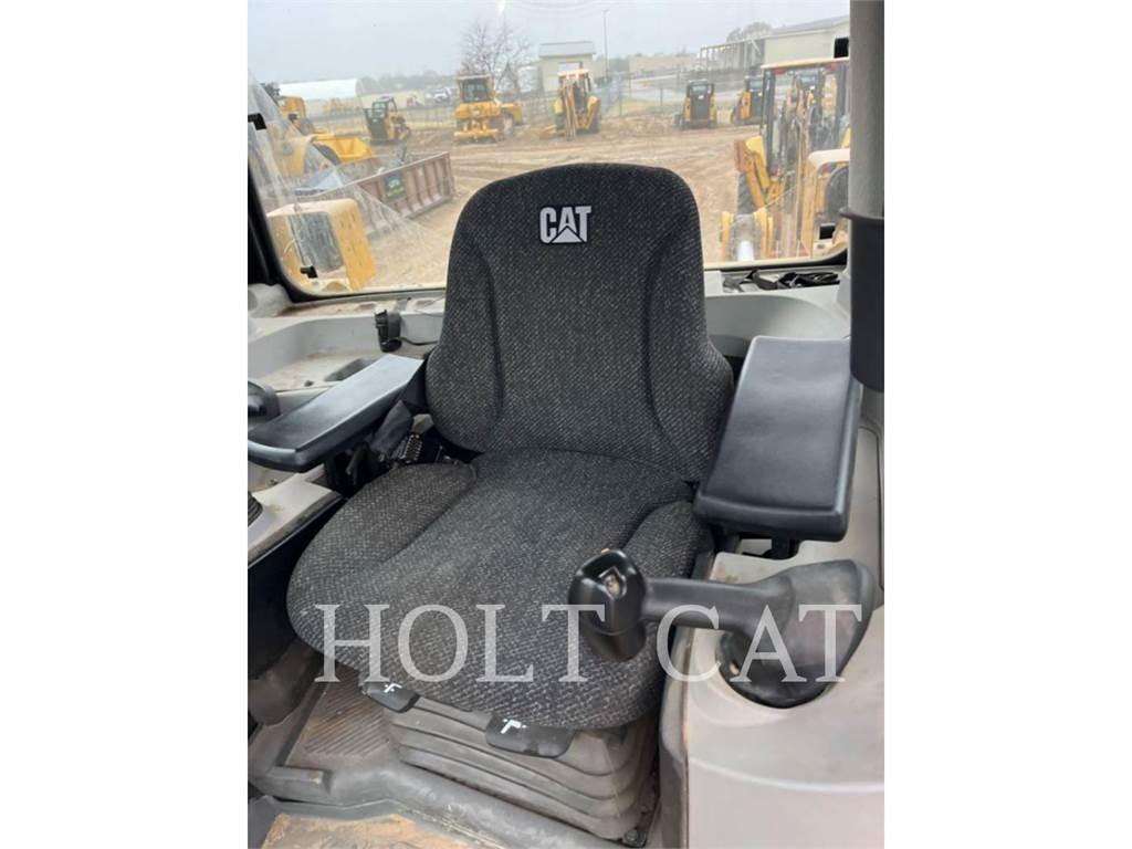 CAT D8 Rupsdozers