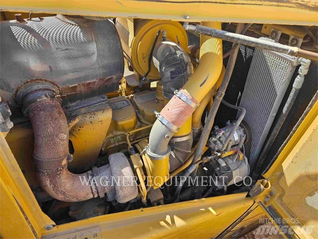 CAT D8T Rupsdozers
