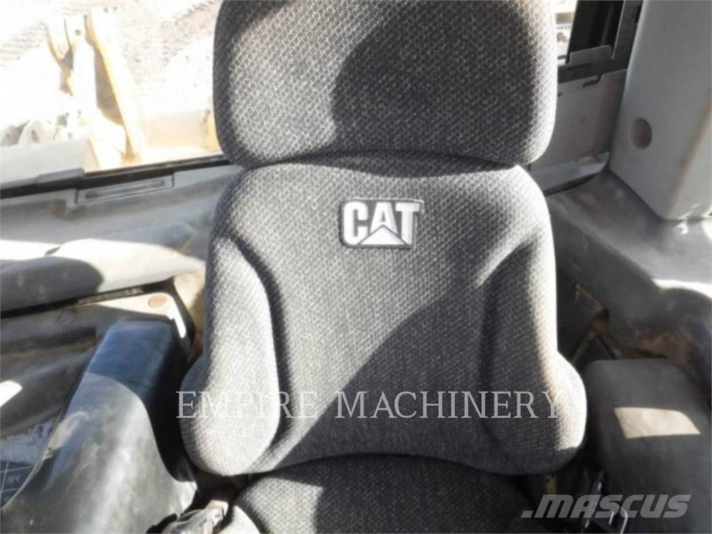 CAT D8T Rupsdozers