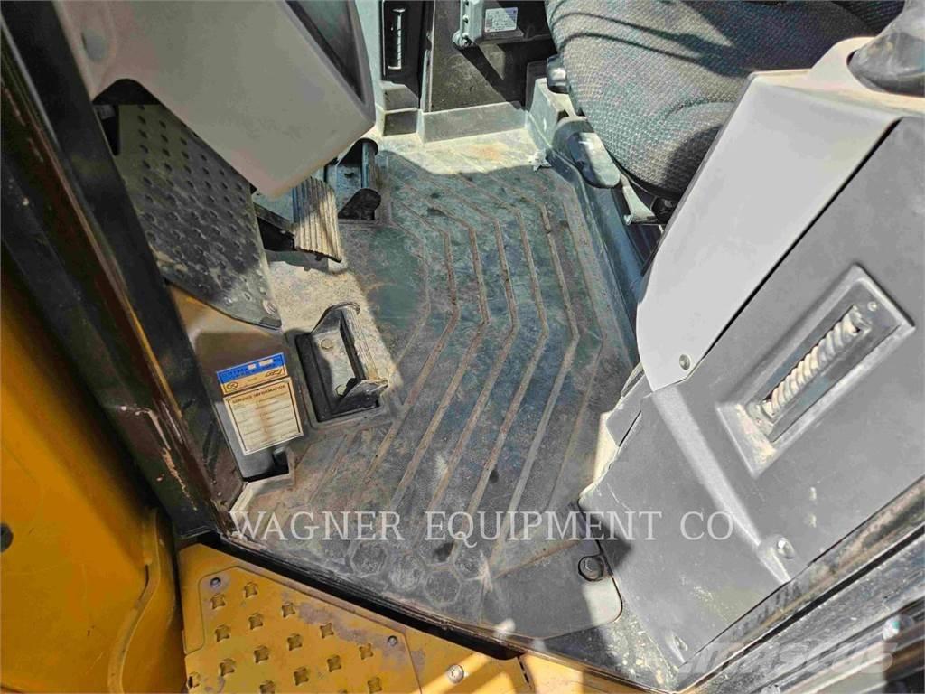 CAT D8T Rupsdozers