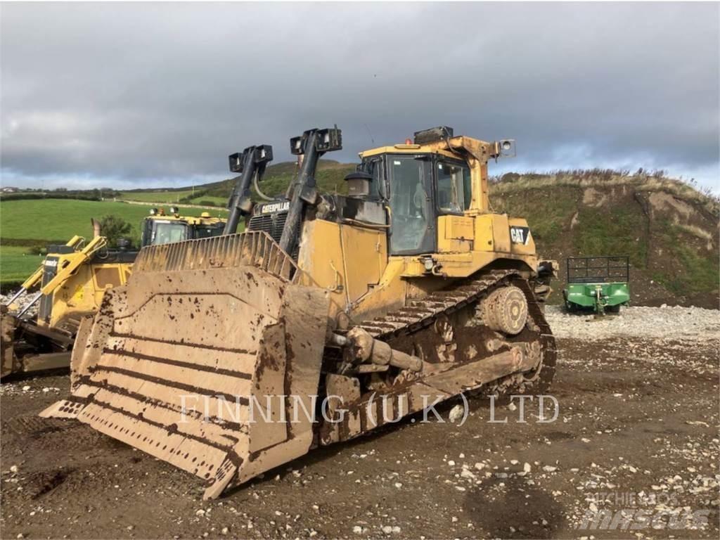 CAT D9 Rupsdozers