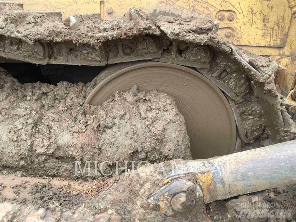 CAT D9H Rupsdozers