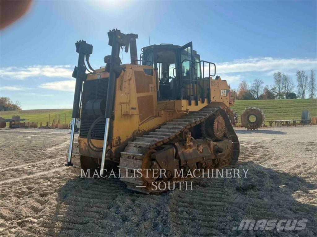 CAT D9T Rupsdozers